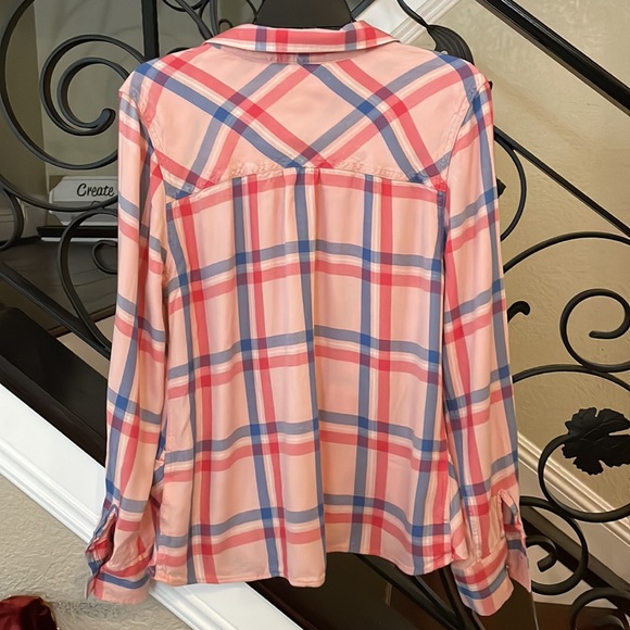 C&C California women’s pink plaid Shirt - Picture 3 of 7